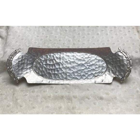 Vintage Rodney Kent Floral/Bow Hammered Aluminum Sugar Bowl, Creamer, Tray Set - Picture 2 of 10